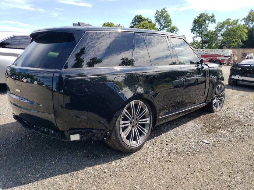 2025 Land Rover Range Rover Image 5