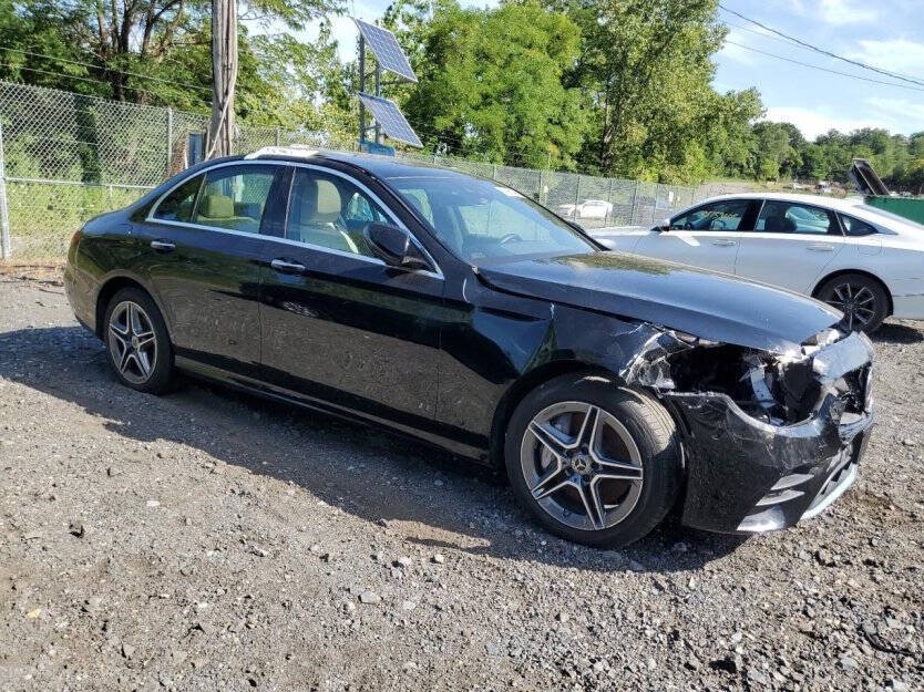 2021 Mercedes-Benz E-Class Image 1