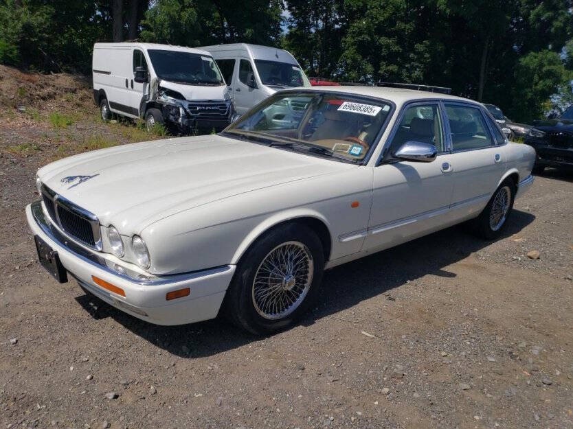 1995 Jaguar XJ Image 2