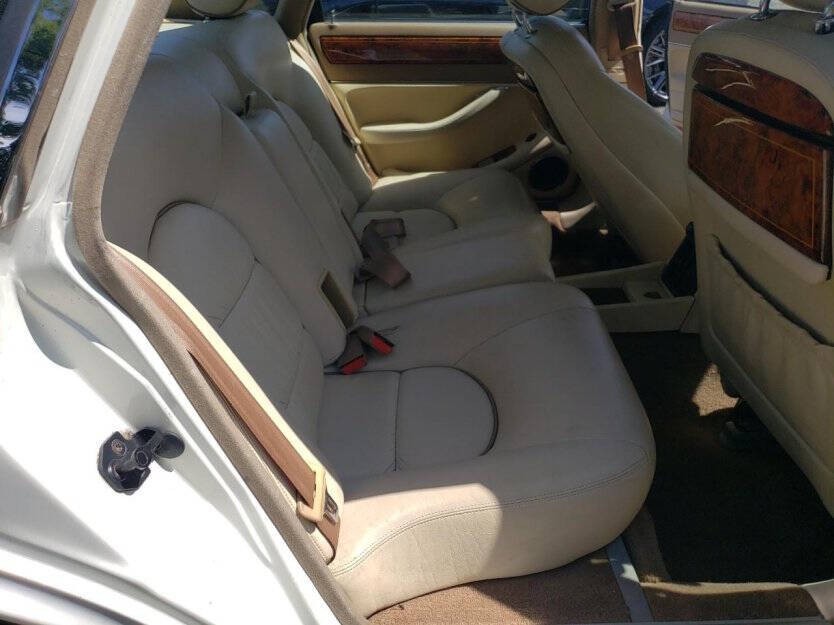 1995 Jaguar XJ Image 6