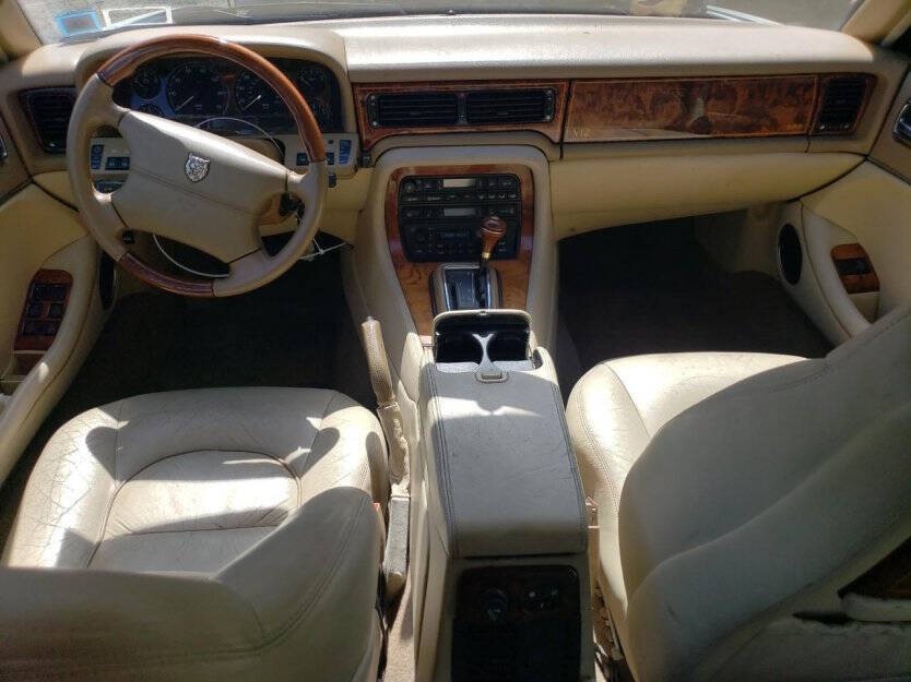 1995 Jaguar XJ Image 7