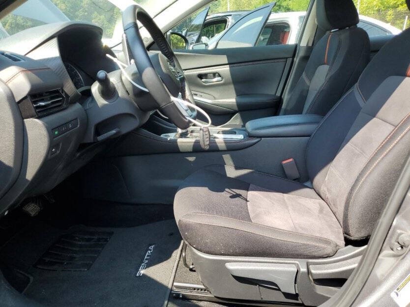 2022 Nissan Sentra Image 5