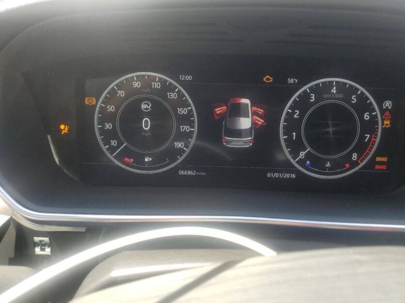 2021 Land Rover Range Rover Image 8