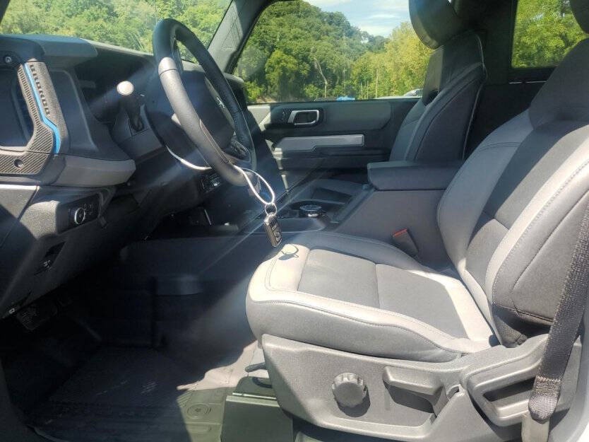 2024 Ford Bronco Image 6