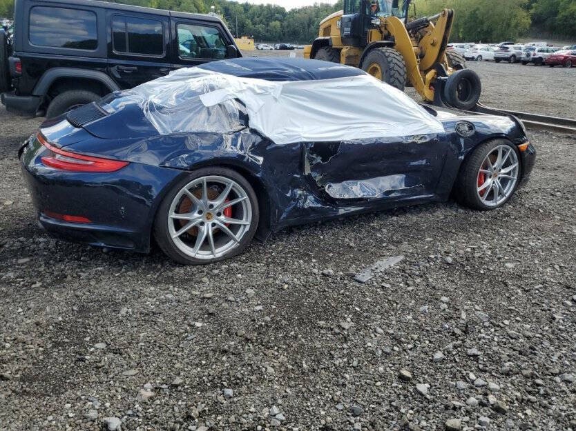 2018 Porsche 911 Image 4