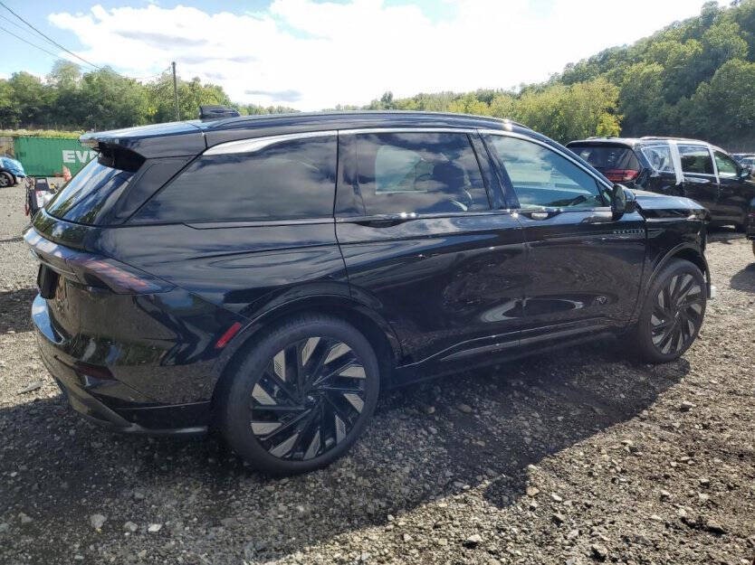 2024 Lincoln Nautilus Hybrid Image 5