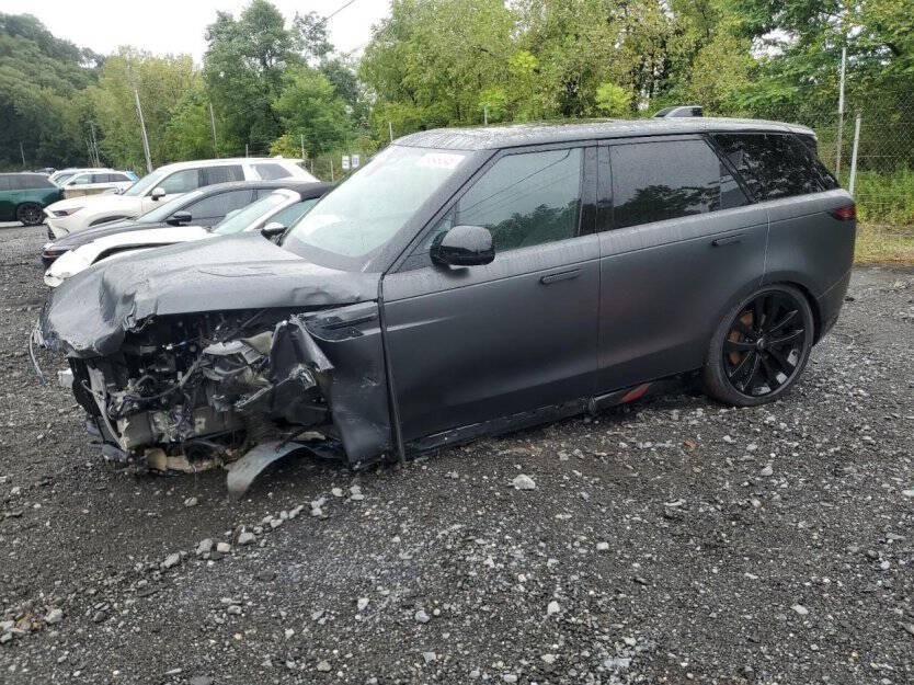2025 Land Rover Range Rover Sport Image 3