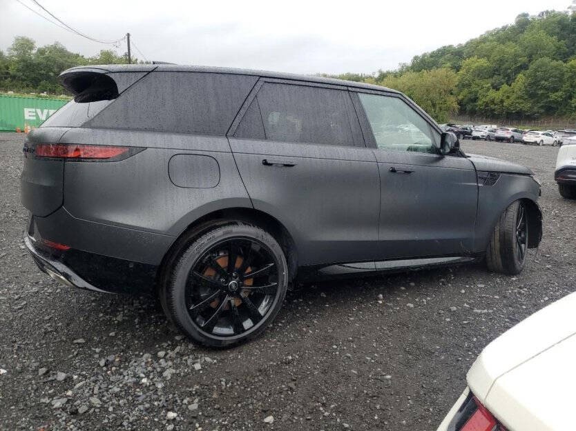 2025 Land Rover Range Rover Sport Image 5