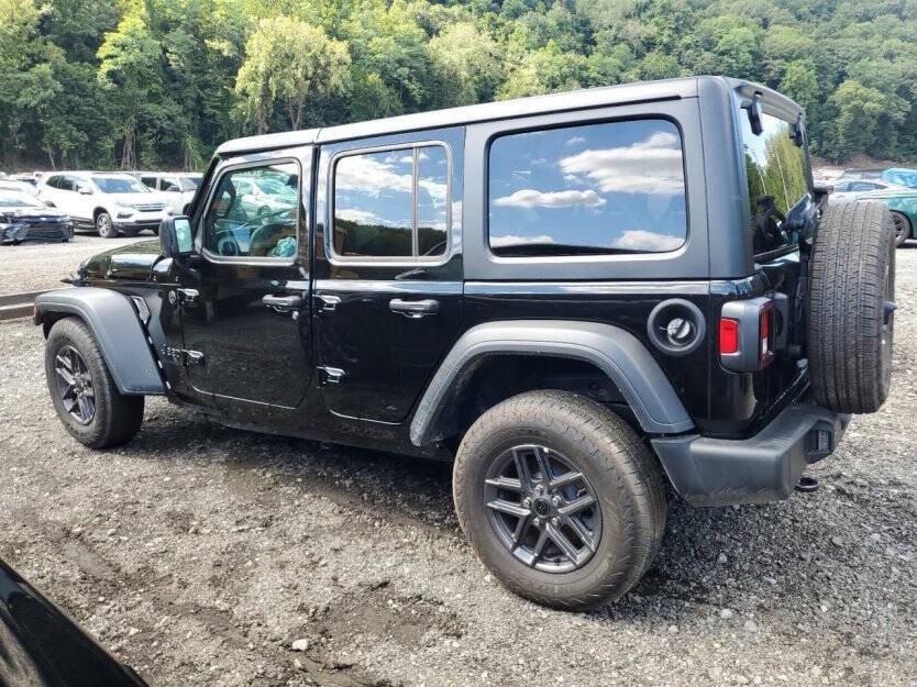 2025 Jeep Wrangler Image 4