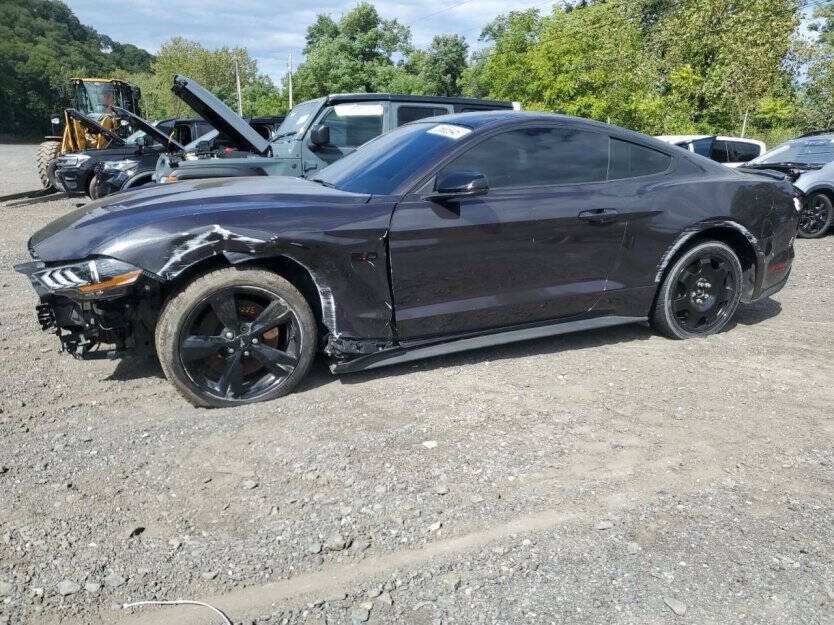 2022 Ford Mustang Image 3