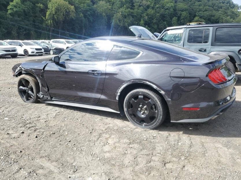 2022 Ford Mustang Image 4