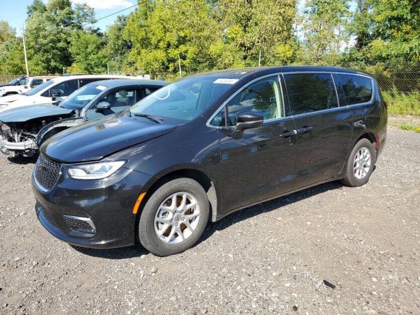 2023 Chrysler Pacifica Image 2