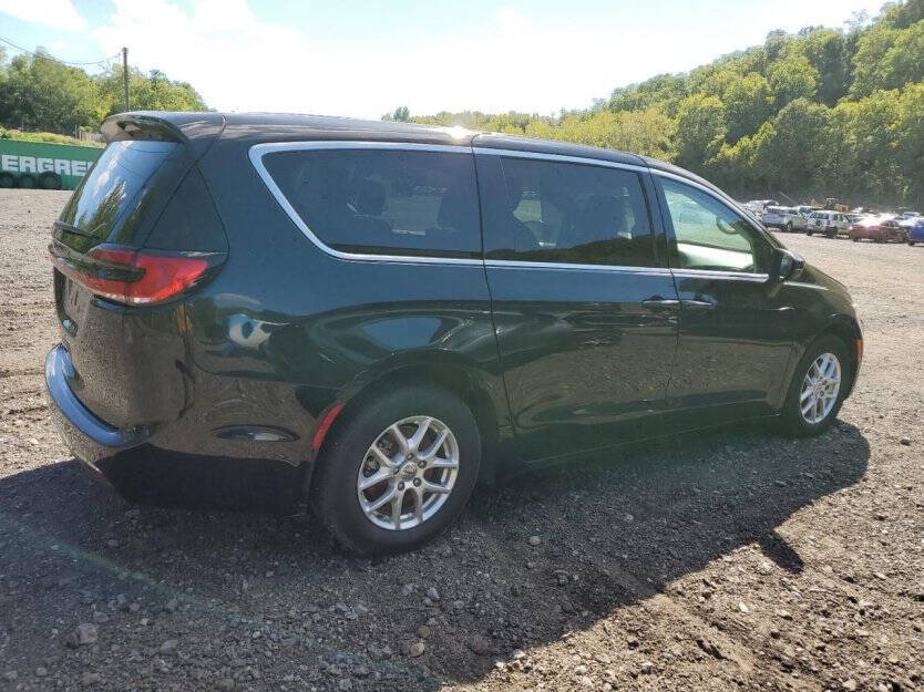 2023 Chrysler Pacifica Image 4