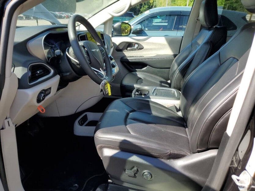 2023 Chrysler Pacifica Image 5