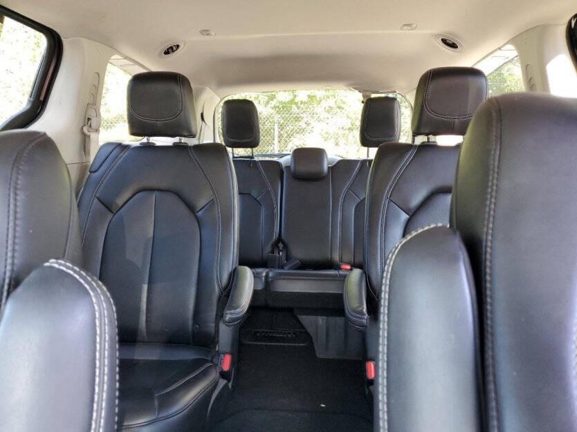 2023 Chrysler Pacifica Image 6