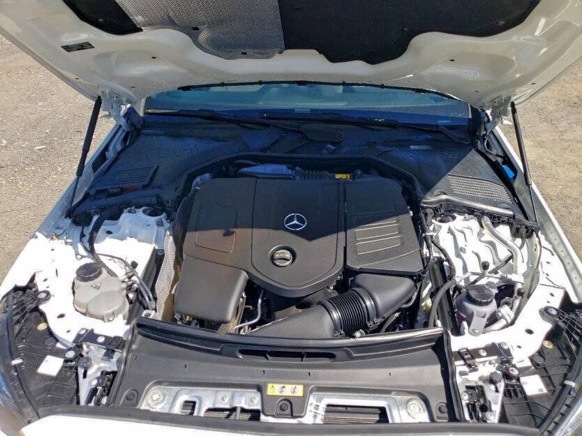 2023 Mercedes-Benz C-Class Image 9