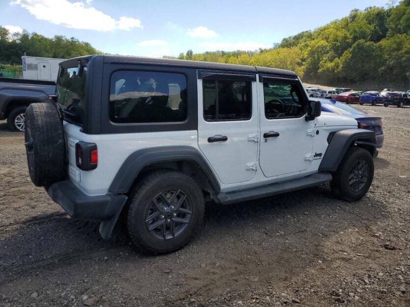 2024 Jeep Wrangler Image 5