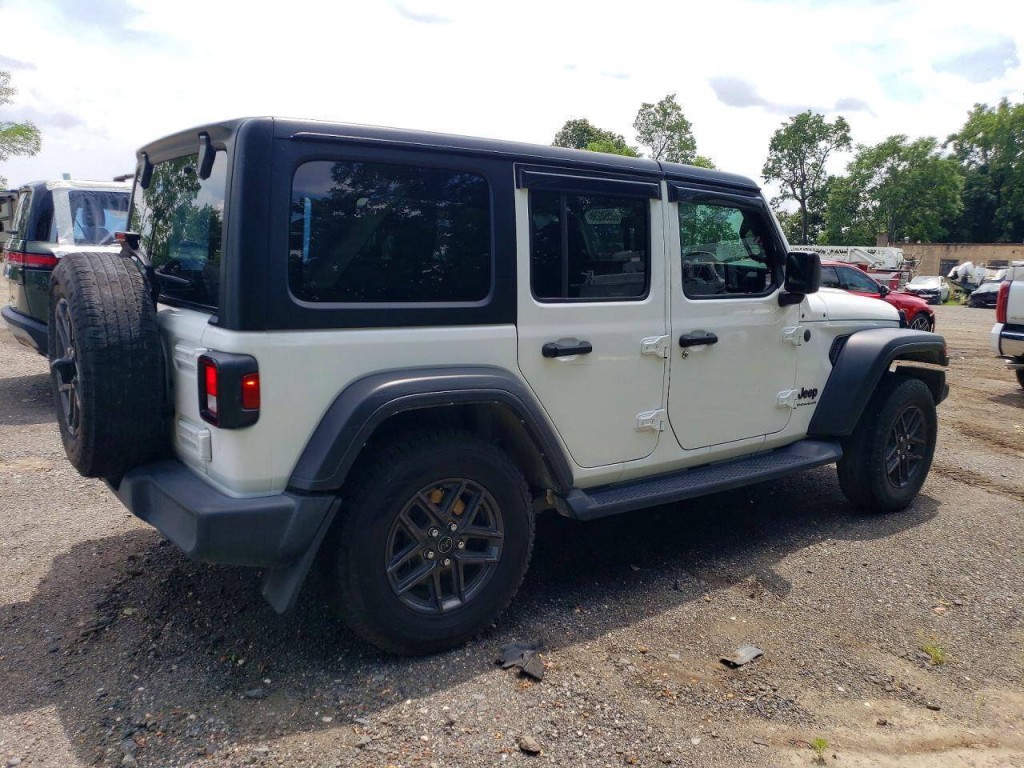 2024 Jeep Wrangler Image 5