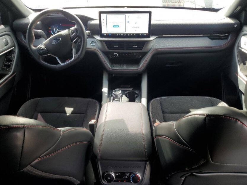 2025 Ford Explorer Image 7