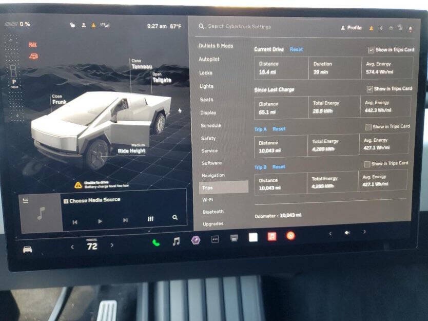 2024 Tesla Cybertruck Image 8