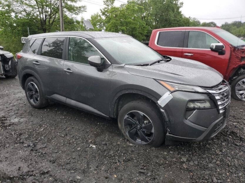 2025 Nissan Rogue Image 1