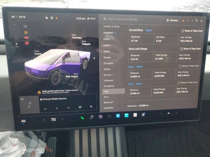 2024 Tesla Cybertruck Image 8