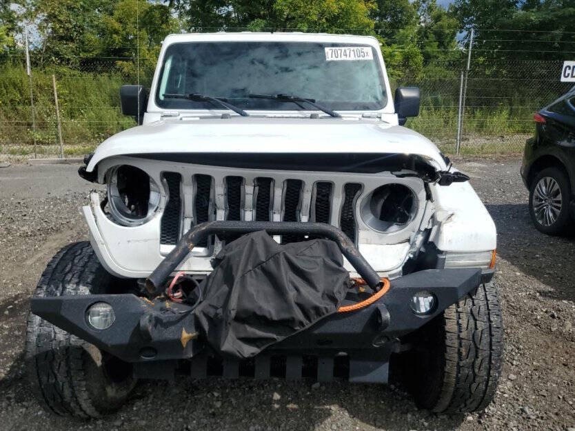 2018 Jeep Wrangler Unlimited Image 2