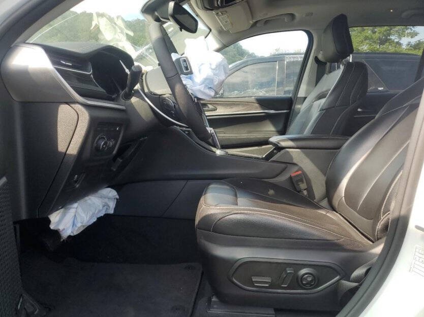 2023 Jeep Grand Cherokee Image 6
