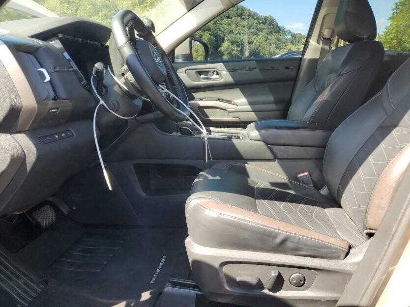 2023 Nissan Pathfinder Image 6