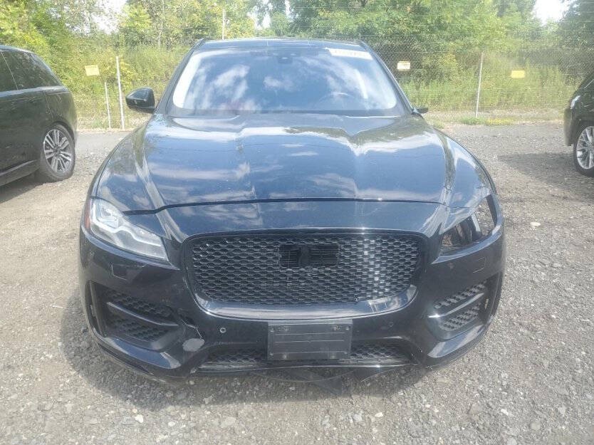 2019 Jaguar F-PACE Image 2