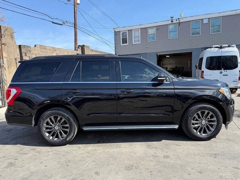 2021 Ford Expedition Image 4