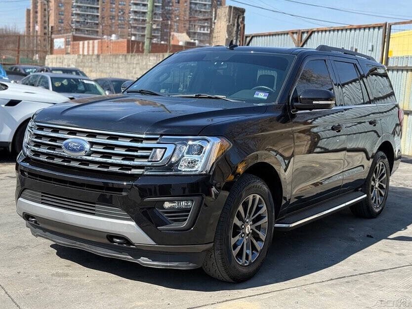2021 Ford Expedition Image 2