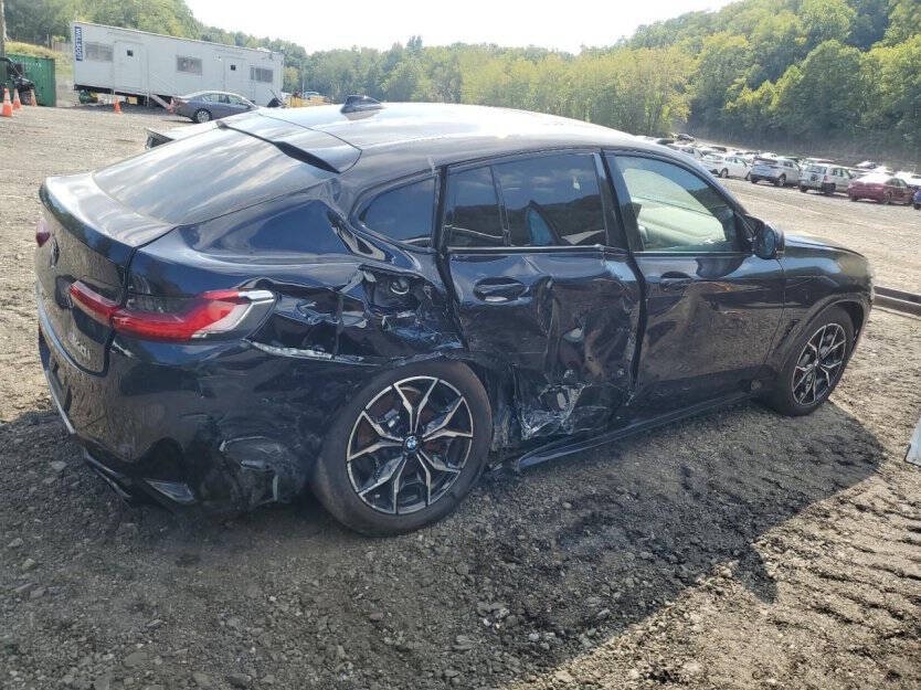 2024 BMW X4 Image 4