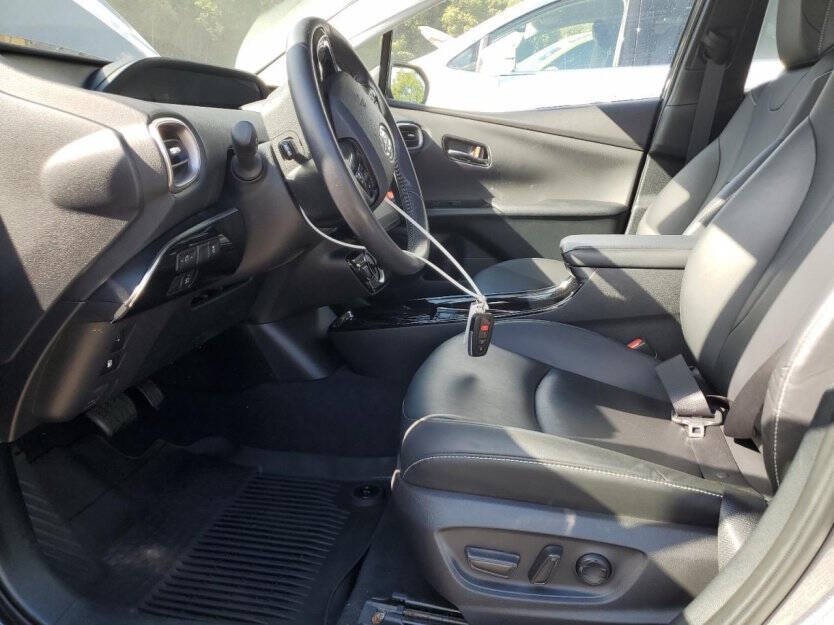 2022 Toyota Prius Image 6