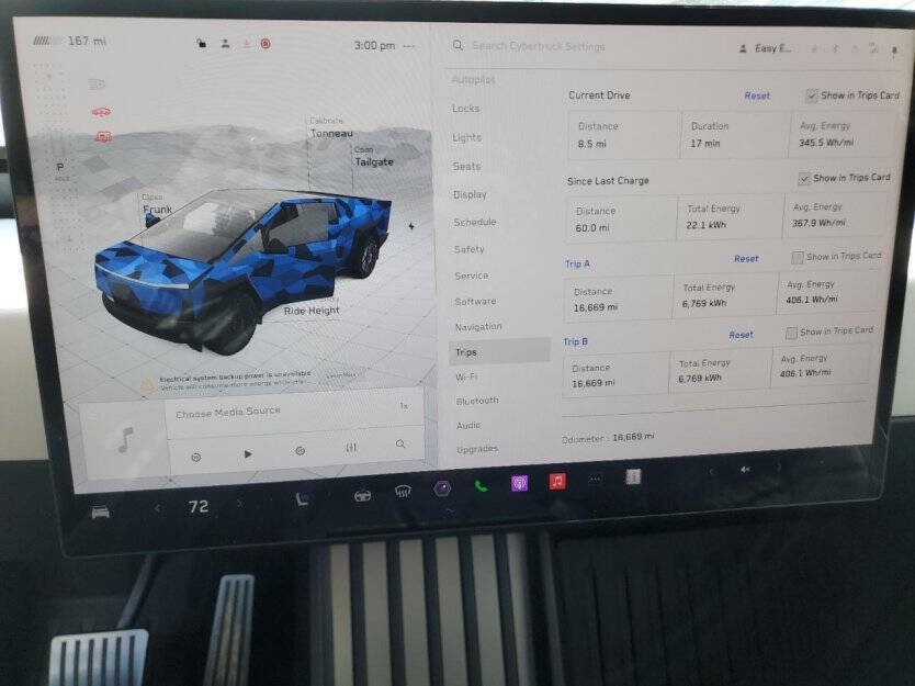 2024 Tesla Cybertruck Image 8