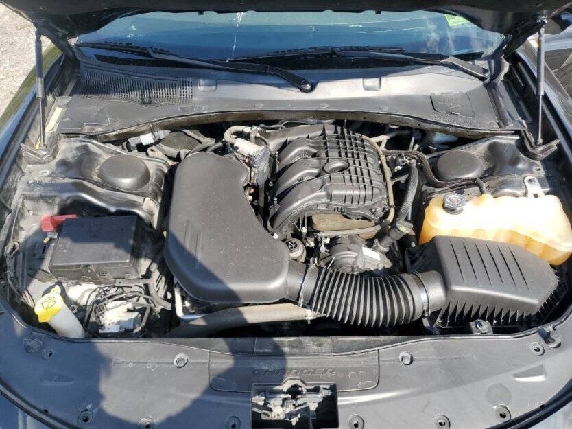 2021 Dodge Charger Image 9