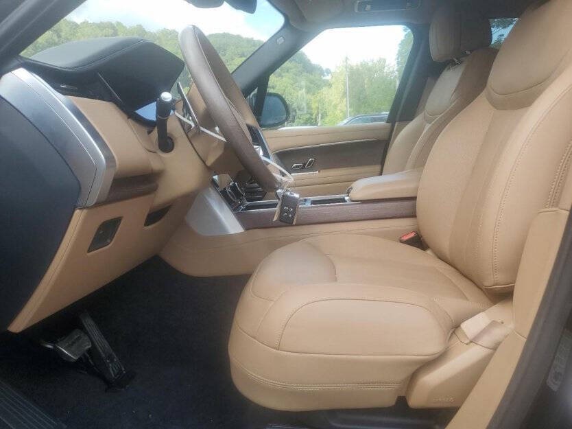 2023 Land Rover Range Rover Image 6