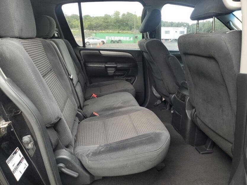2014 Nissan Armada Image 9
