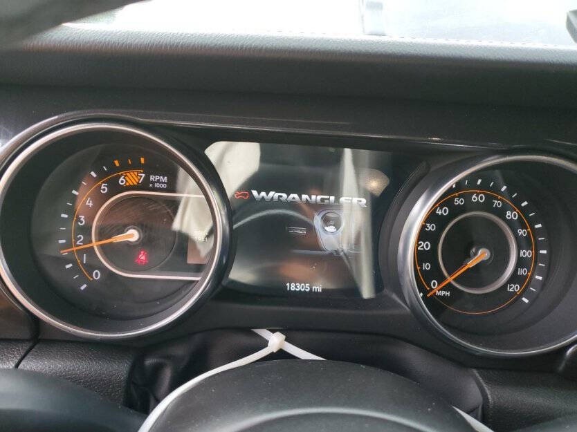 2023 Jeep Wrangler Image 8