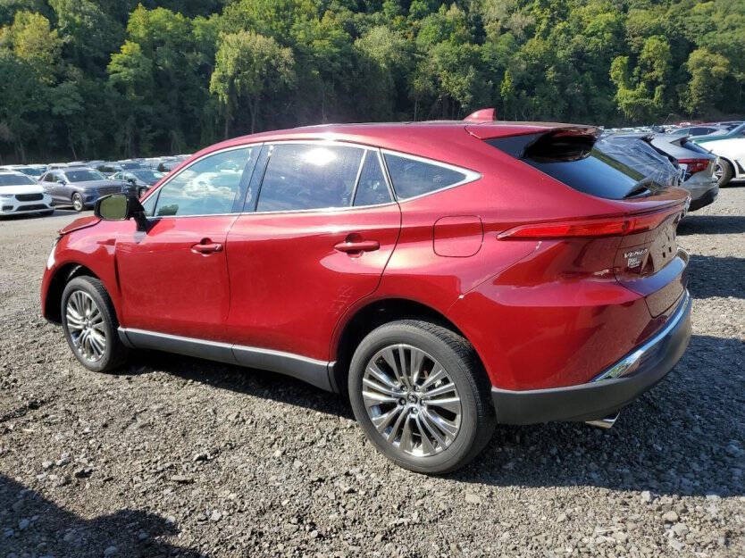 2022 Toyota Venza Image 4