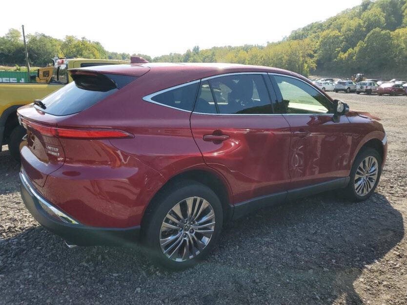 2022 Toyota Venza Image 5