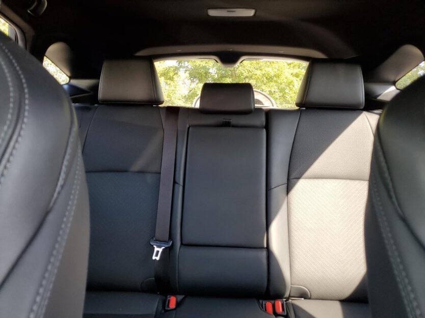 2022 Toyota Venza Image 7