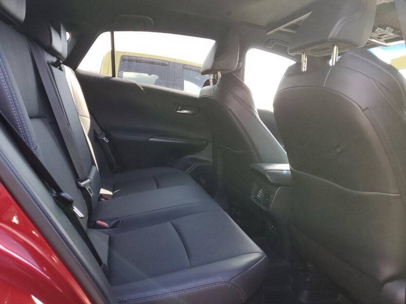 2022 Toyota Venza Image 9
