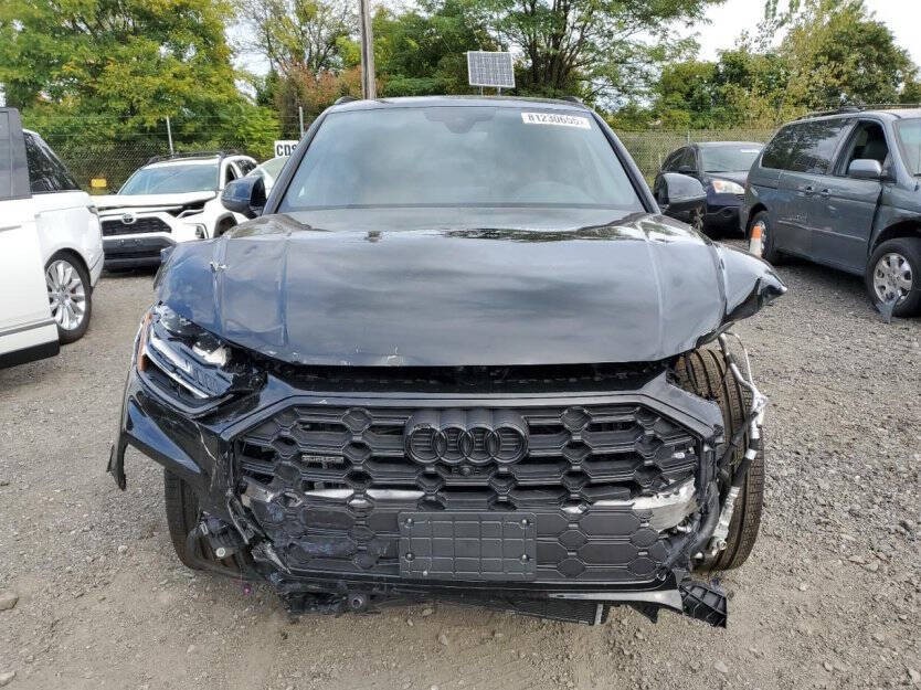 2025 Audi Q5 Image 2