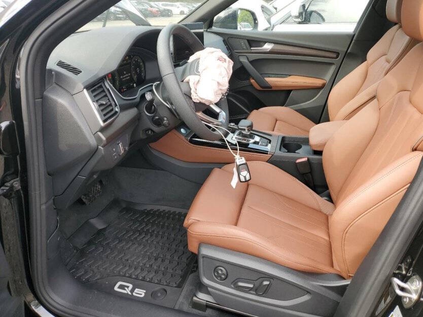 2025 Audi Q5 Image 6