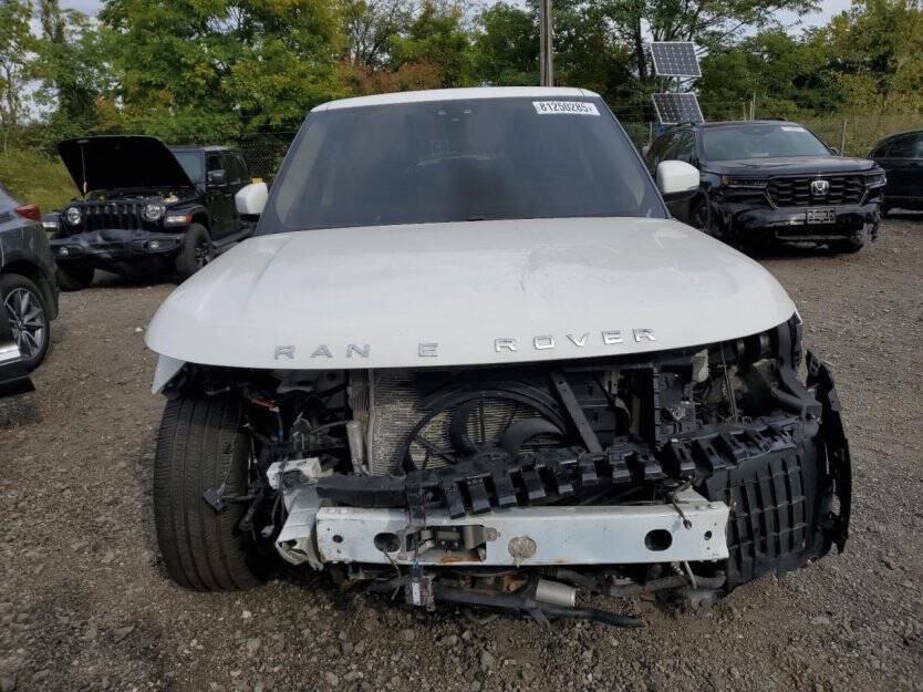 2021 Land Rover Range Rover Image 2