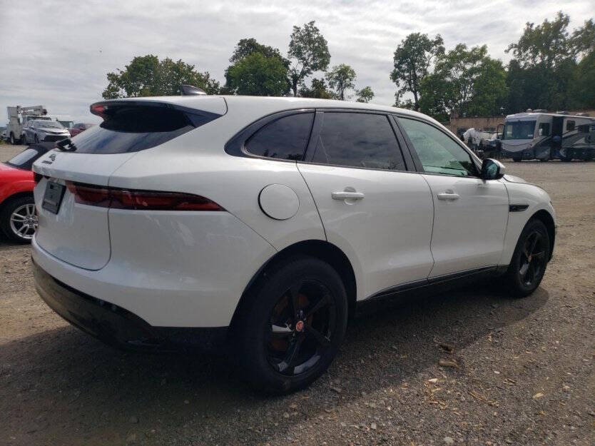 2023 Jaguar F-PACE Image 5