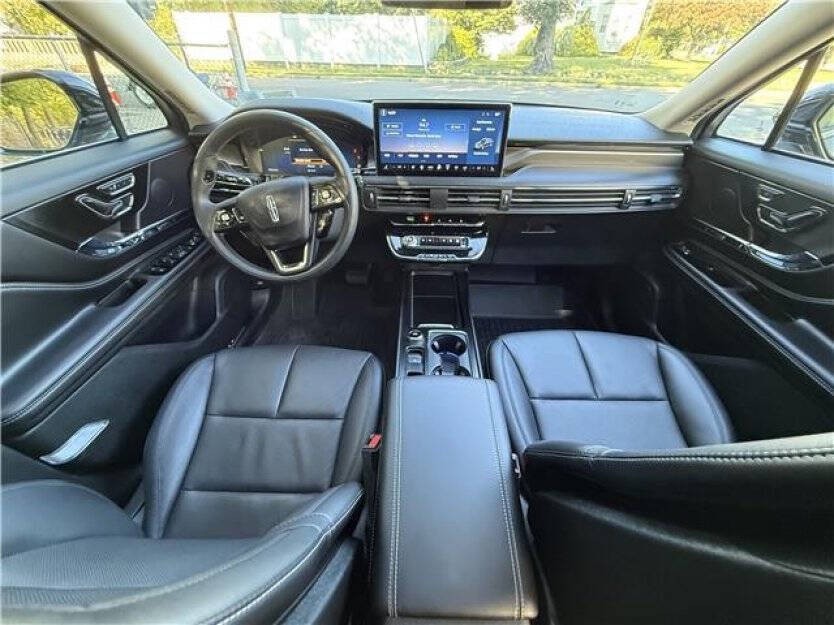 2024 Lincoln Corsair Image 6