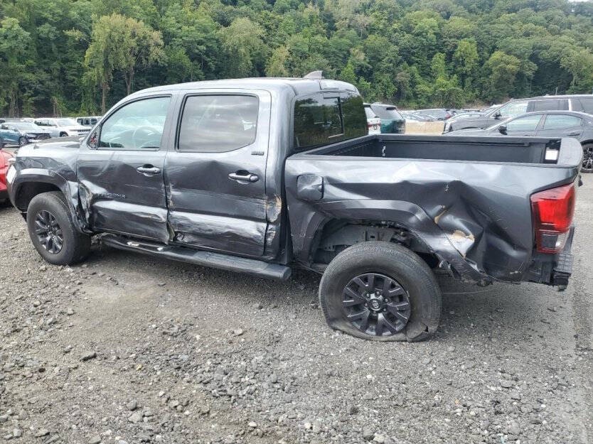 2023 Toyota Tacoma Image 3