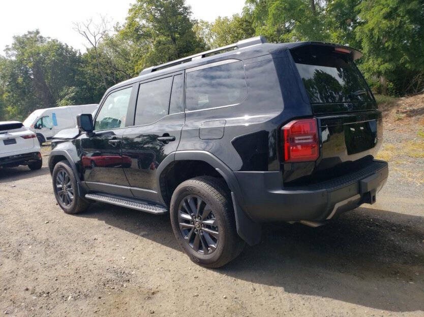 2024 Toyota Land Cruiser Image 4